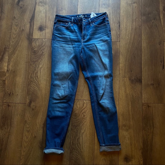 Hollister Straight Denim Jeans - Picture 1 of 3
